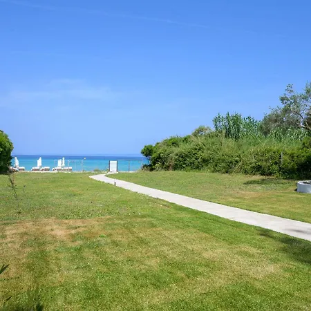 Aura Beachfront Private Pool Casa vacanze Kriopigi