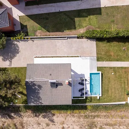 Aura Beachfront Private Pool Casa vacanze *