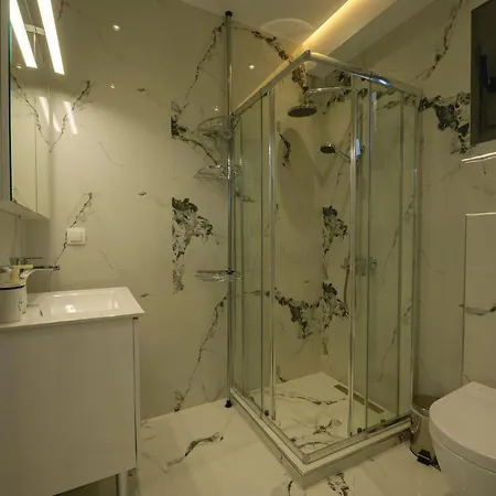 Aura Beachfront Private Pool *