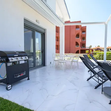 Aura Beachfront Private Pool * كريوبيجي