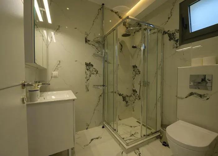 Aura Beachfront Private Pool *