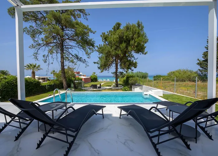 Aura Beachfront Private Pool