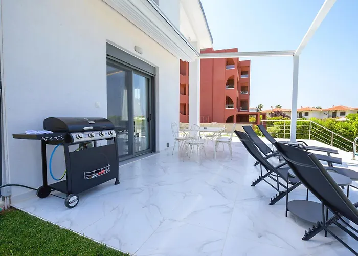 Aura Beachfront Private Pool * Κρυοπηγή