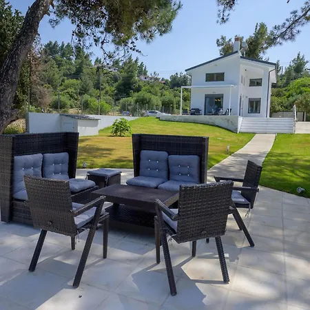 Nyaraló Aura Beachfront Private Pool