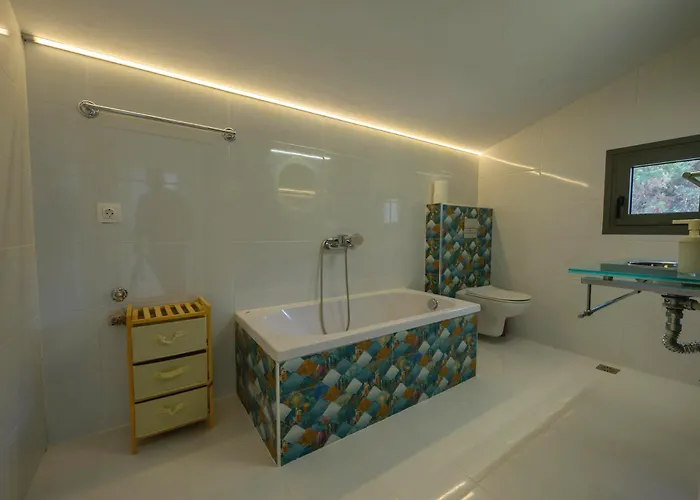 Aura Beachfront Private Pool Ferienhaus Kriopigi