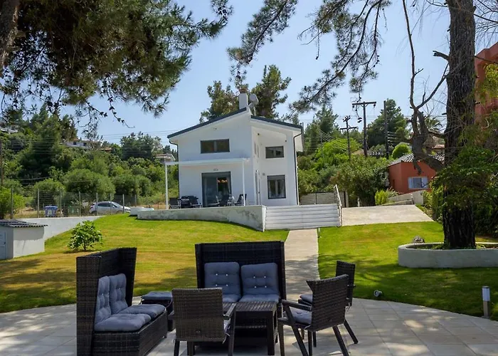 Aura Beachfront Private Pool Ferienhaus Kriopigi